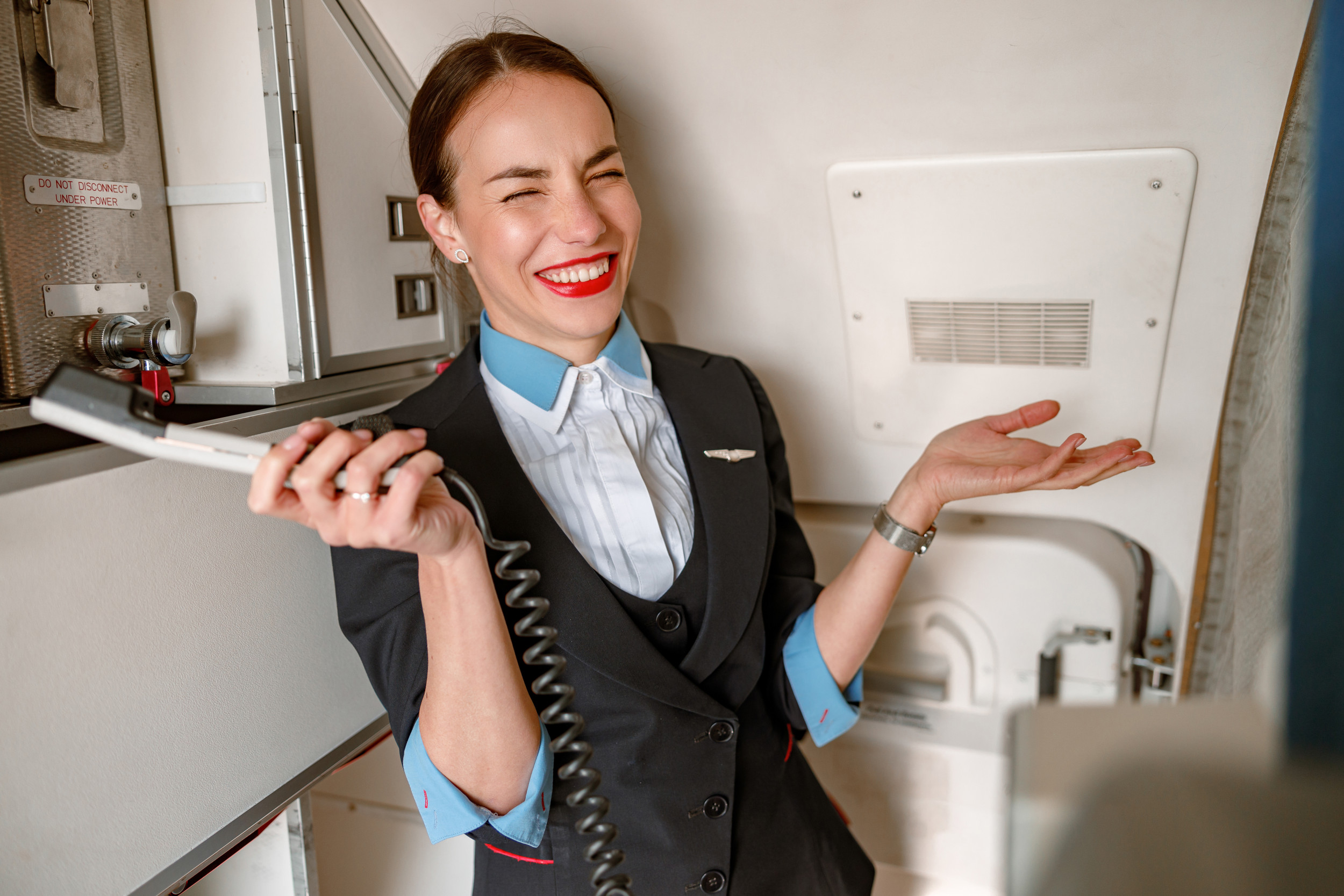 Passenger Shocked To Find Flight Attendant Daughter Working on Her Flight