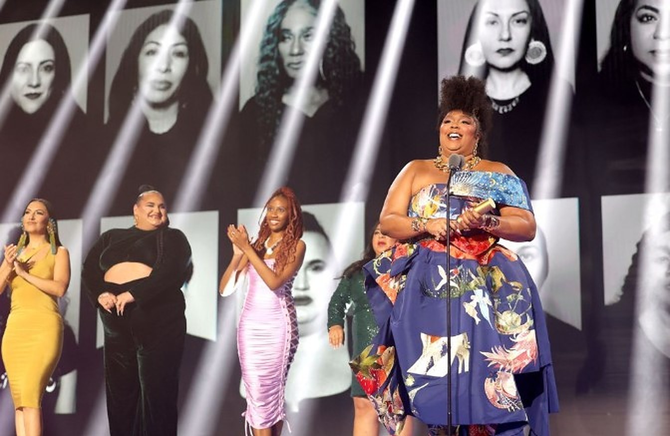 Five Standout Moments at People's Choice Awards 2022 From Snubs to ...