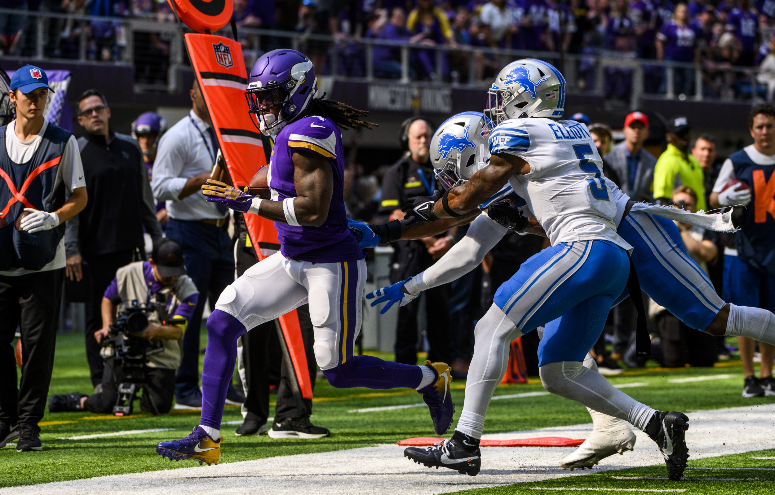 Vikings vs. Lions odds, line, spread: 2022 NFL picks, Week 14