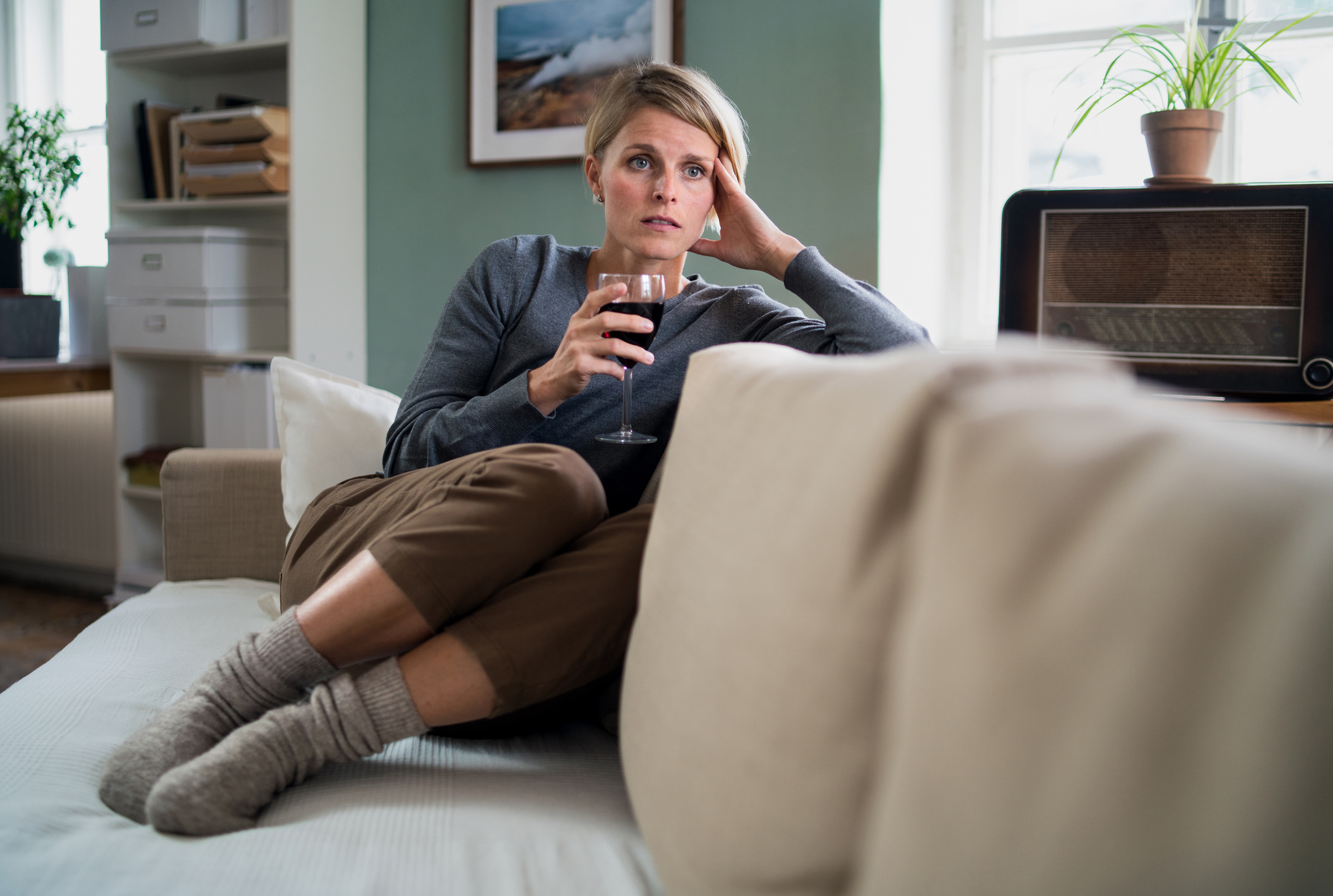 picky-eater-wife-refusing-to-attend-husband-s-celebration-meal-slammed