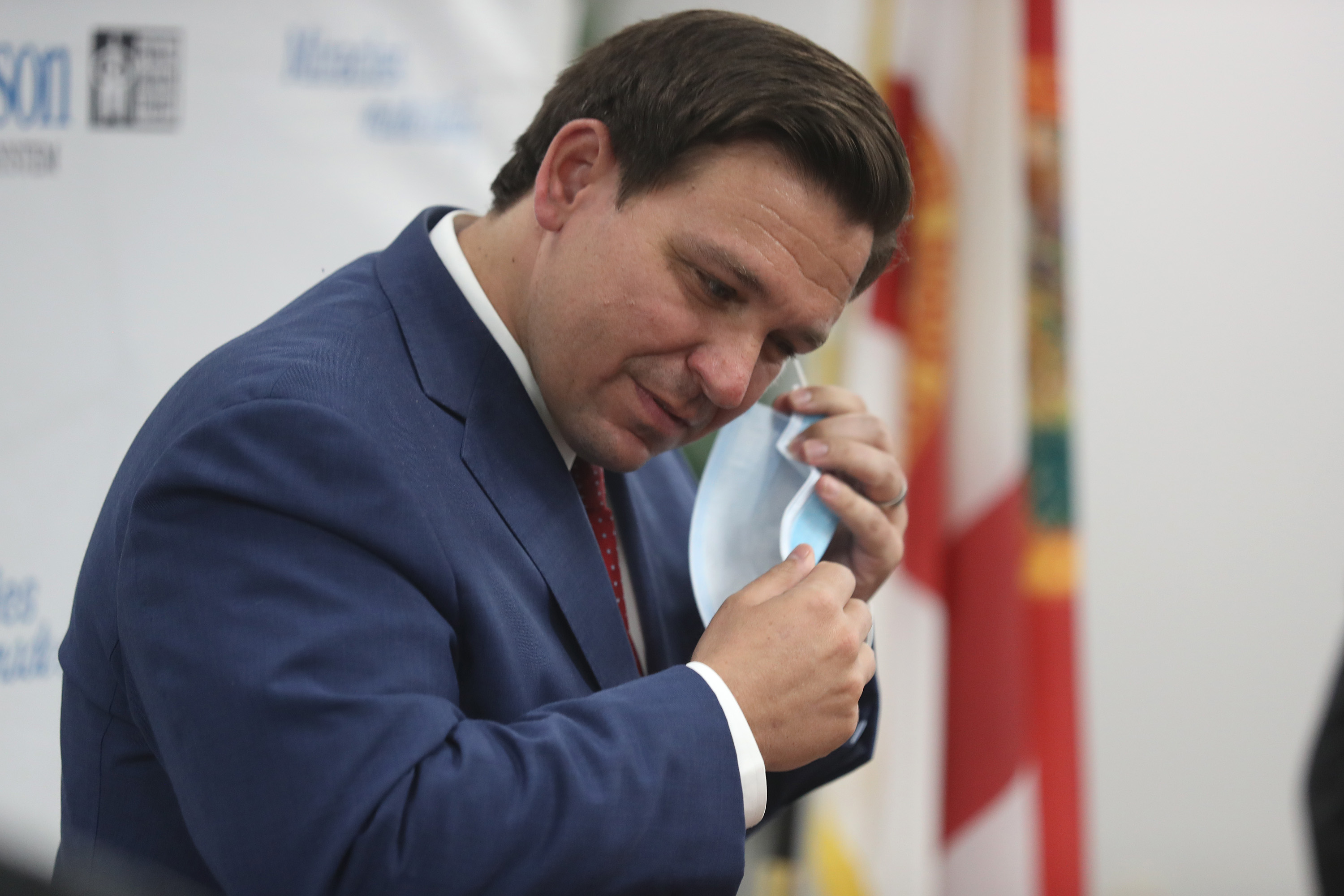 DeSantis Declares War On CDC Over COVID-19 Vaccines - Newsweek