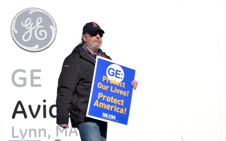 GE-Arbeiter streikt gegen Offshoring