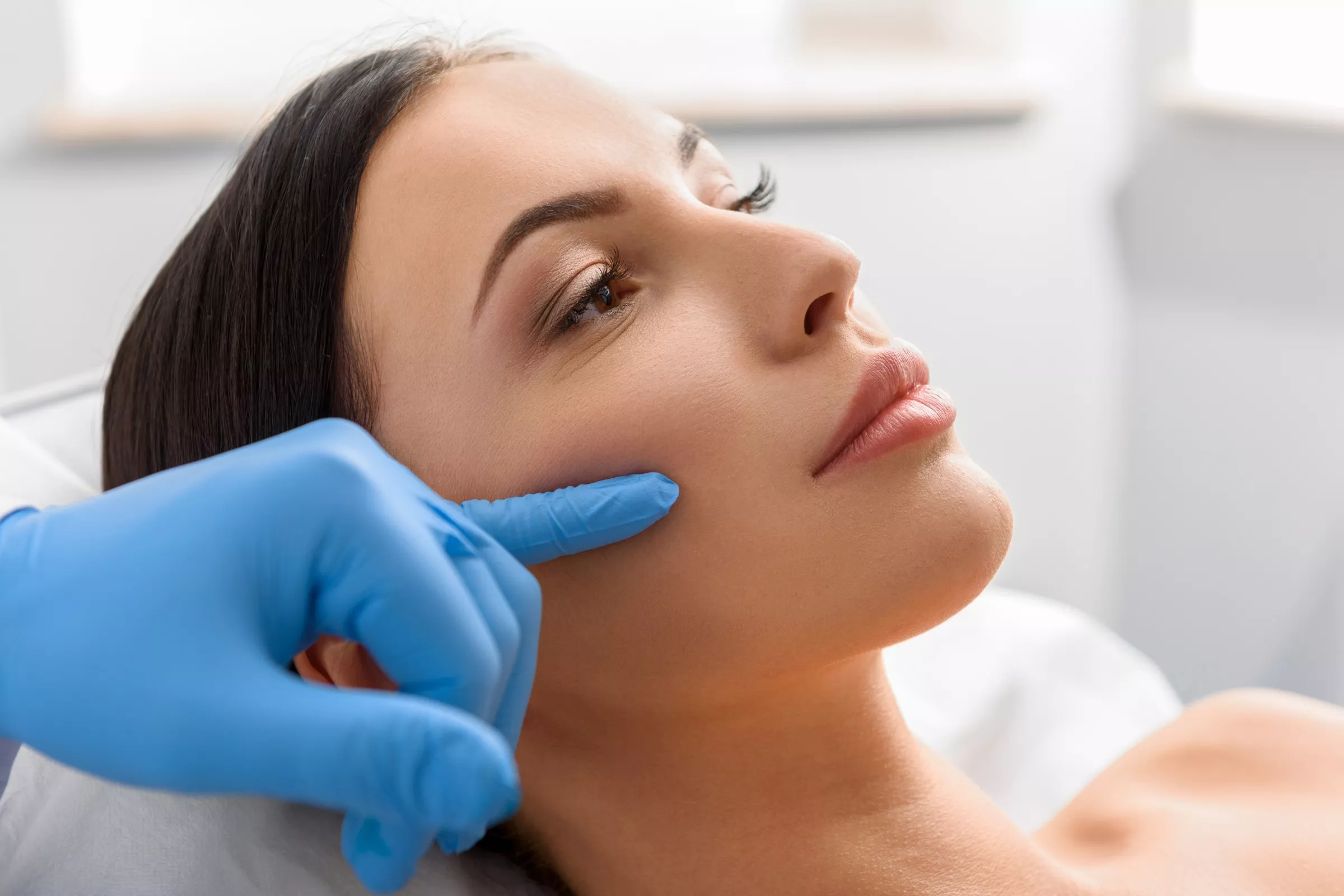 What Is Buccal Fat Removal? Cosmetic Surgery Procedure Trends in Hollywood - Vimarsana News