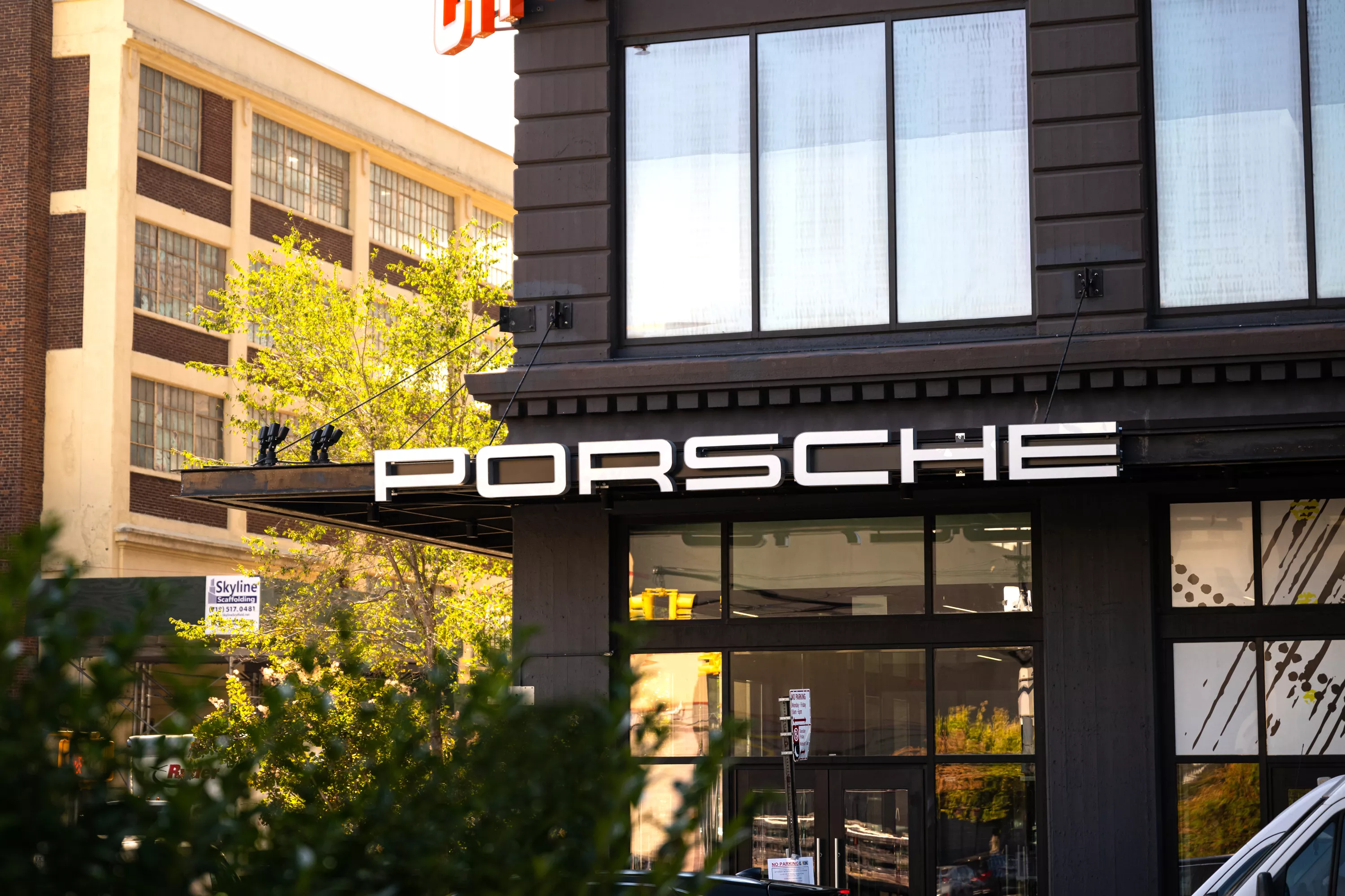 Boutique Showrooms Where Cars Can't Be Sold May be The Future of Car Sales - Vimarsana News