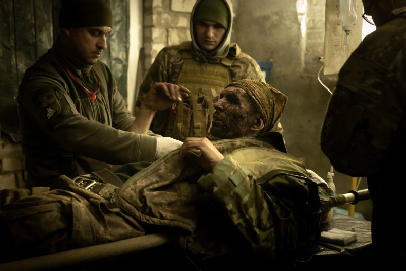 Lính Ukraine bị thương do mìn gần Bakhmut
