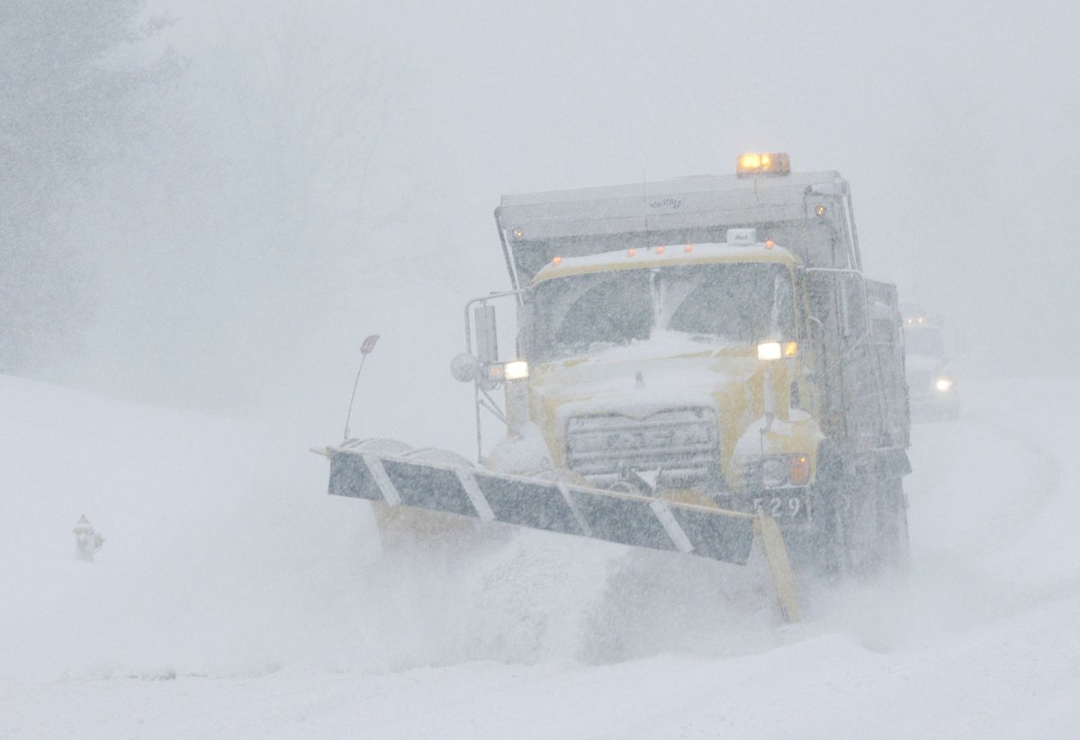 Snow plow pictured during 2005 blizzard 