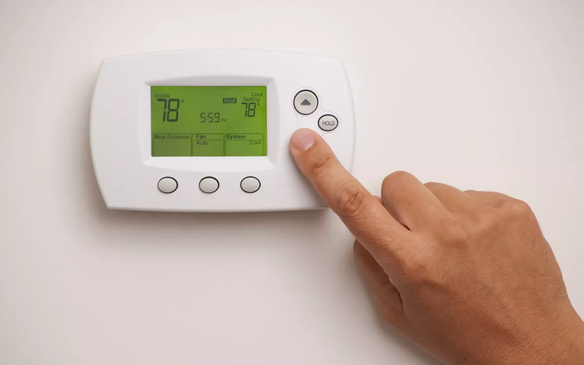 Anger as Husband Locks Thermostat In Family Home: 'Coercive Control' - Vimarsana News