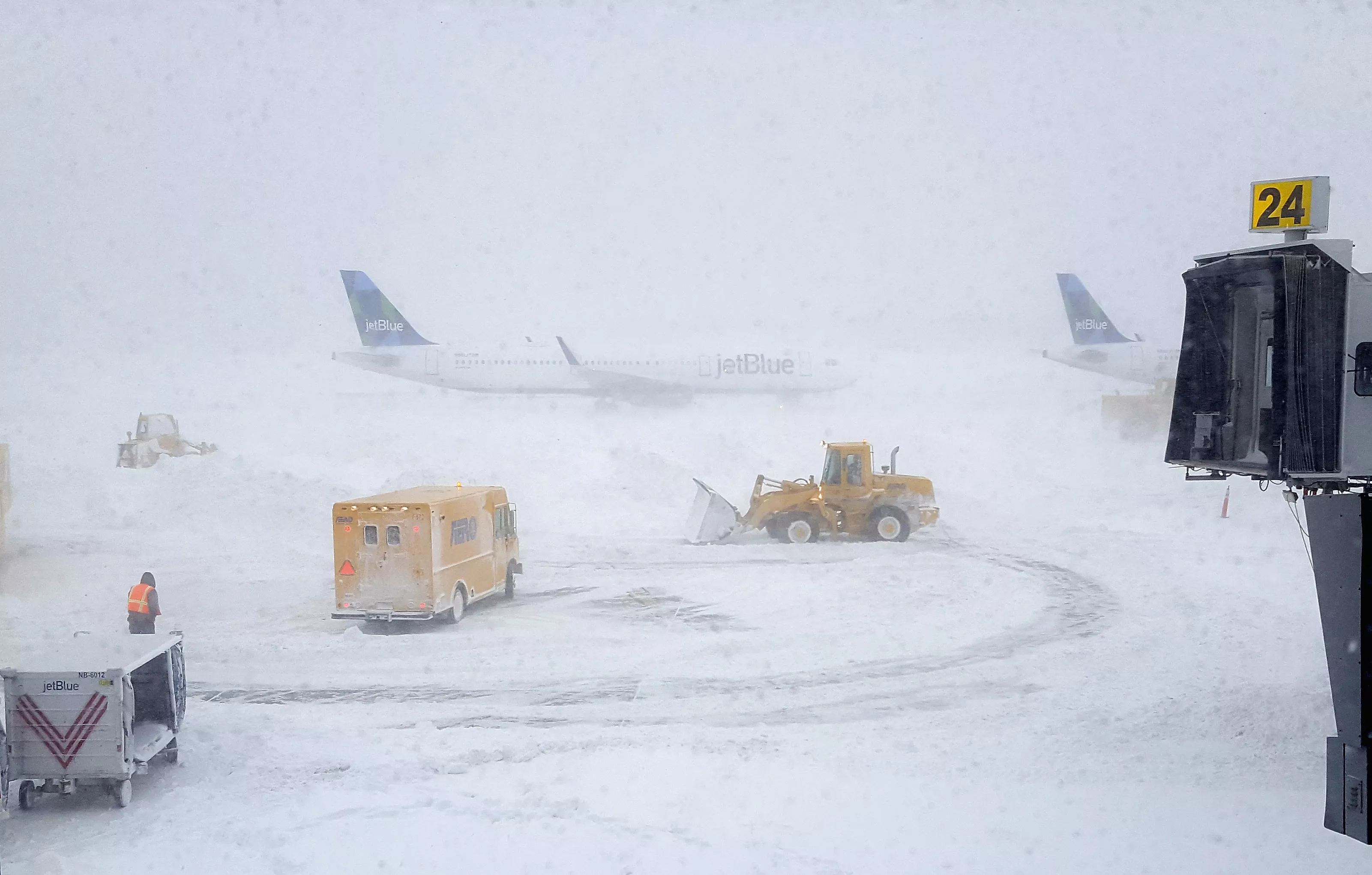 Winter 'Bomb Cyclone' May Slam Down On Midwest Amid Holiday Travel - Vimarsana News