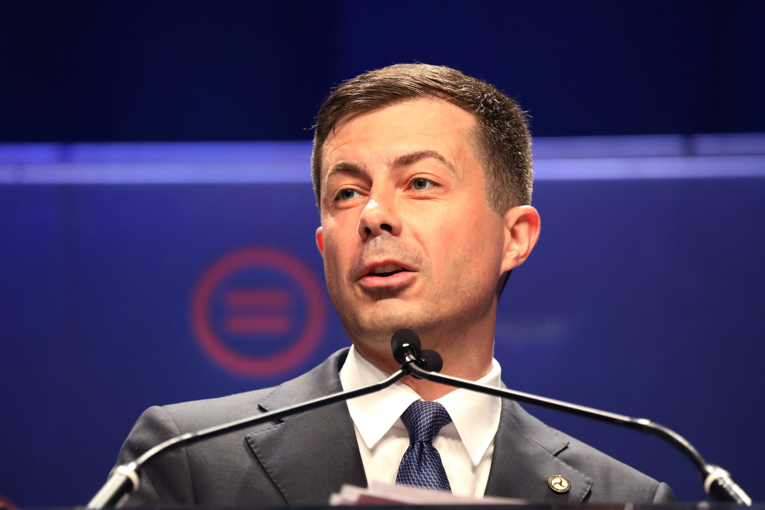 Buttigieg Faces Airline Ire Amid Claims He Ignored Flight Chaos ...