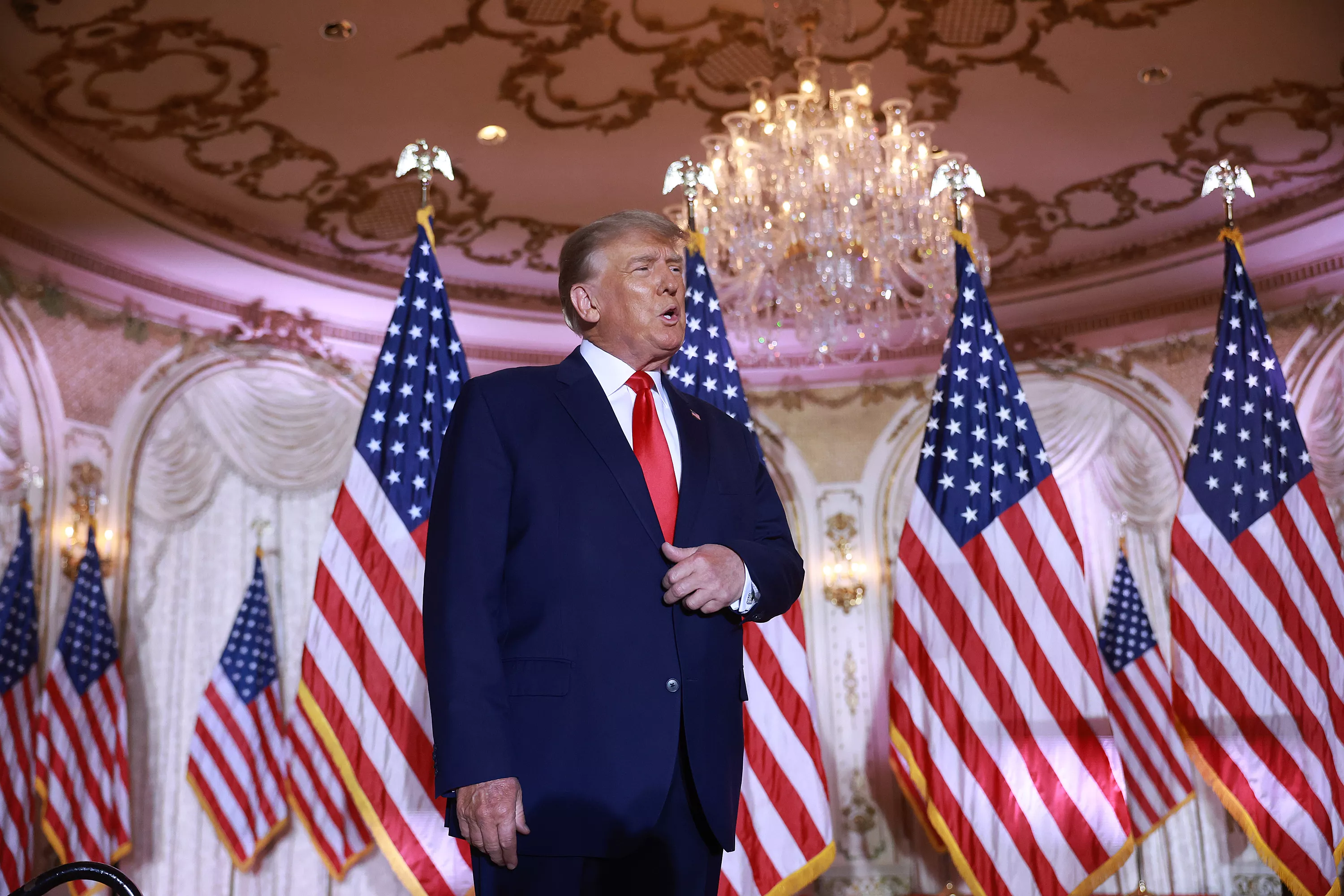 Trump Wishes 'Happy New Year' to Radicals, Marxists and 'Clueless RINOS' - Vimarsana News