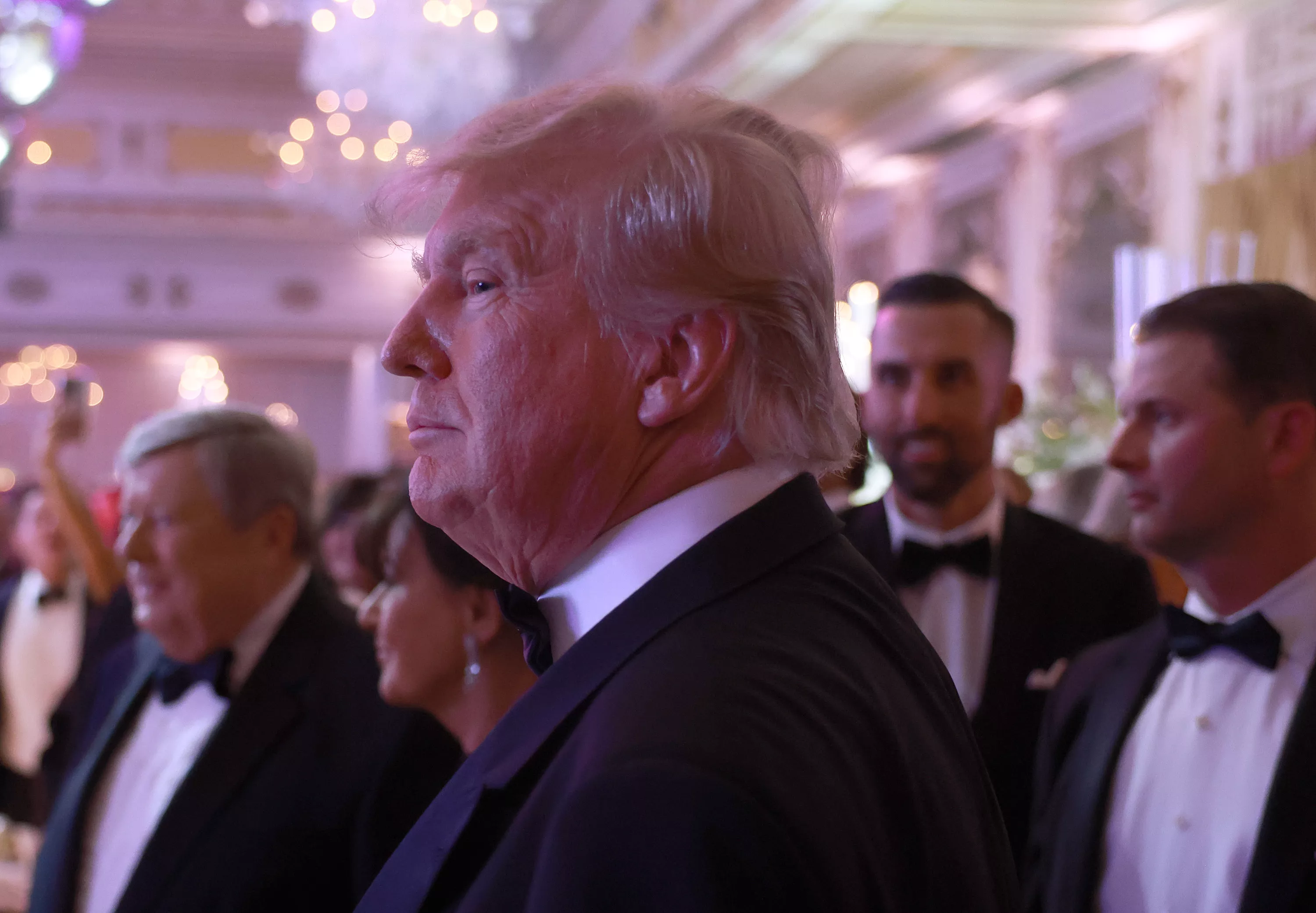 Trump Trading Cards Account Also Used To Buy Erotic Art - Vimarsana News