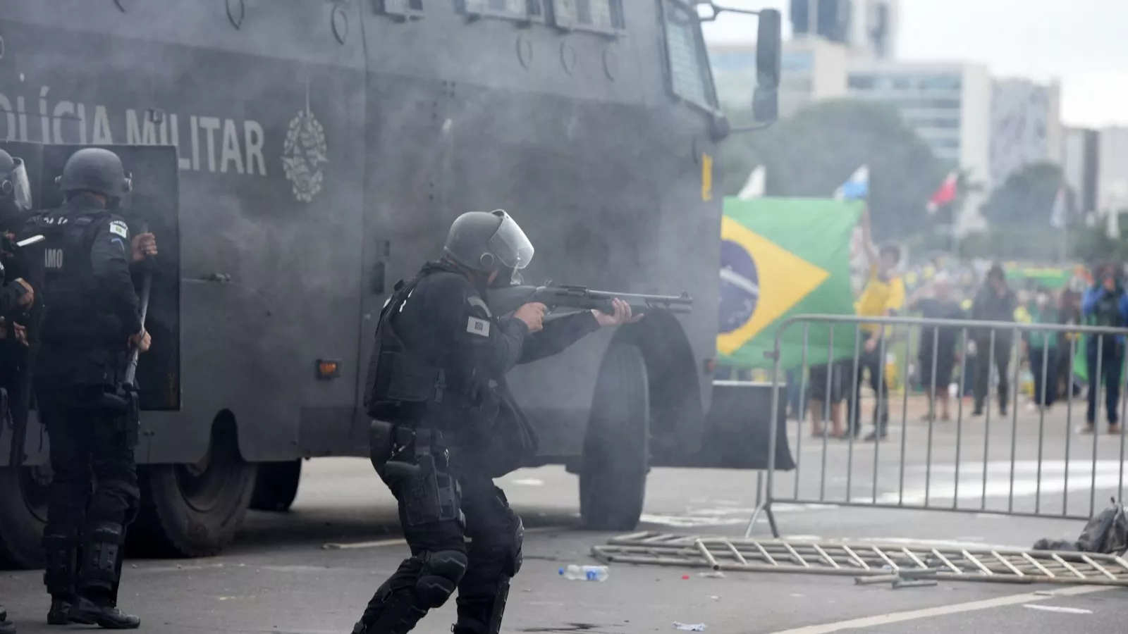 Flames Engulf Highway As Brazil Protests Block Sao Paulo Roads Flames Engulf Highway As Brazil Protests Block Sao Paulo Roads
