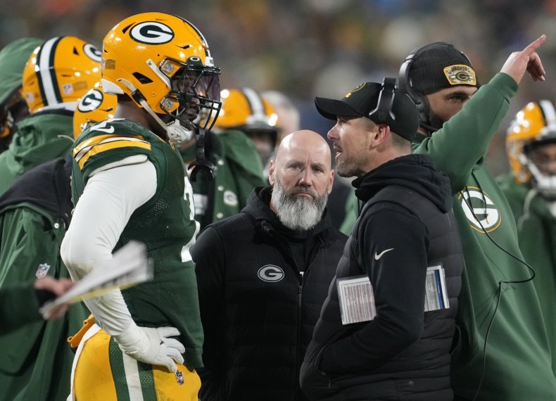 Quay Walker rookie Greenbay packers disqualified pushes medical staff