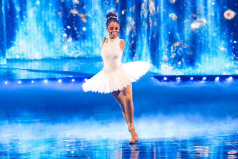 Vitoria Bueno on AGT