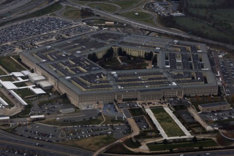 Senator Warren criticizes Pentagon spending