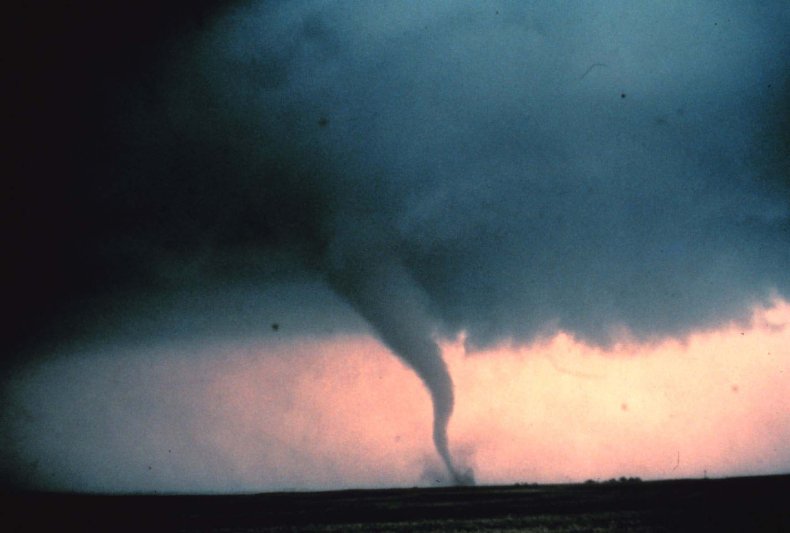 Tornado Alabama Damage Twitter Video
