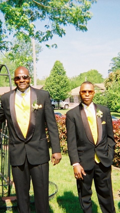 Larry Eugene Price, Jr. with his brother