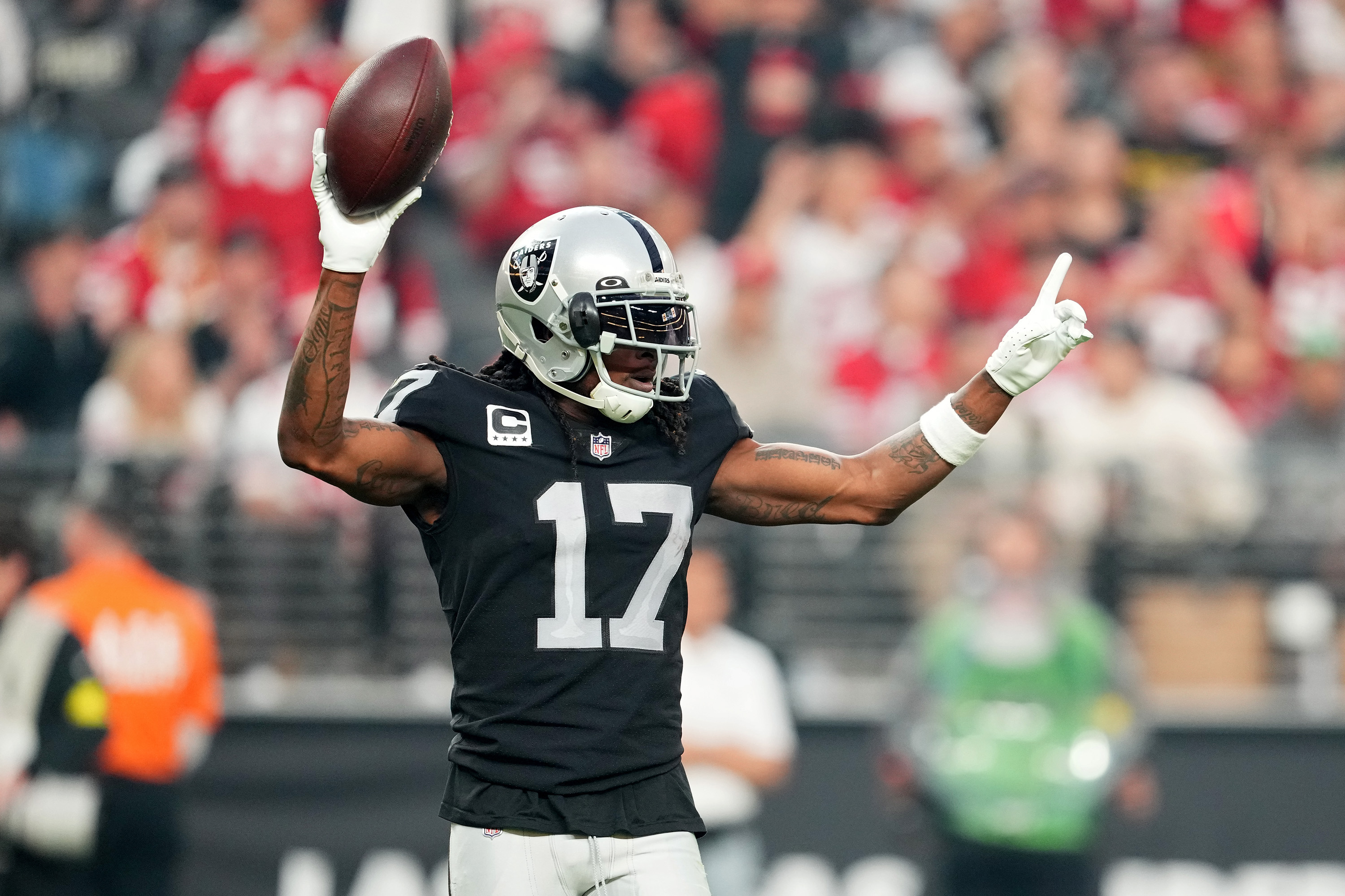 Cute Kid's Interview With Raiders' Davante Adams Goes Viral—'A Natural'