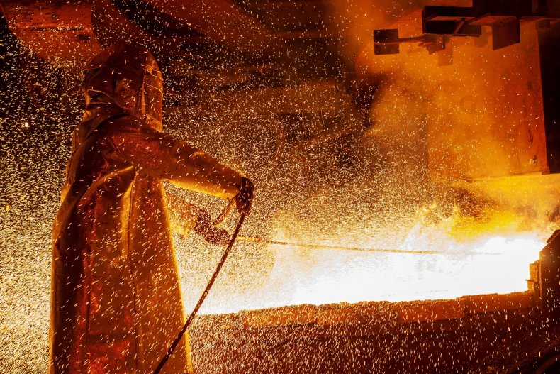 Indonesian and Chinese Staff Clash Facility