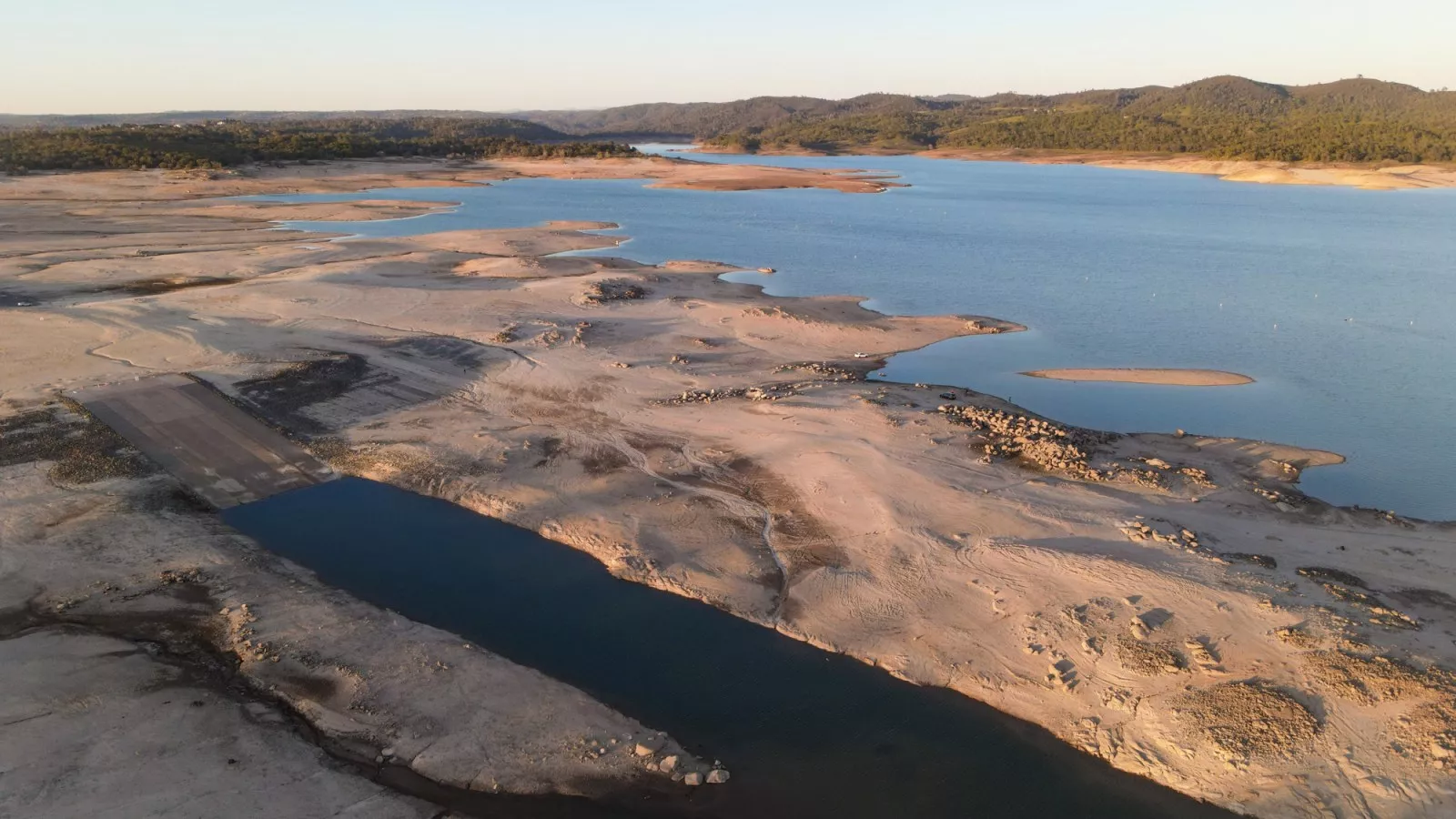 Folsom Lake Water Level Comparison Folsom Lake Water Levels