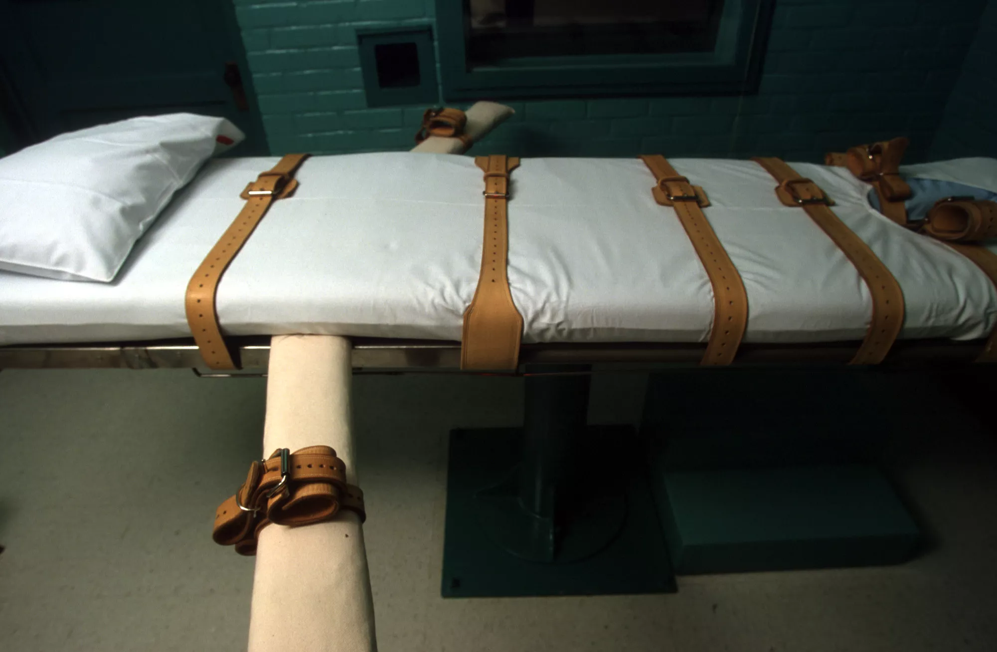 Oklahoma Backtracks on 'Unsustainable' Plan to Execute One Inmate a Month - Vimarsana News
