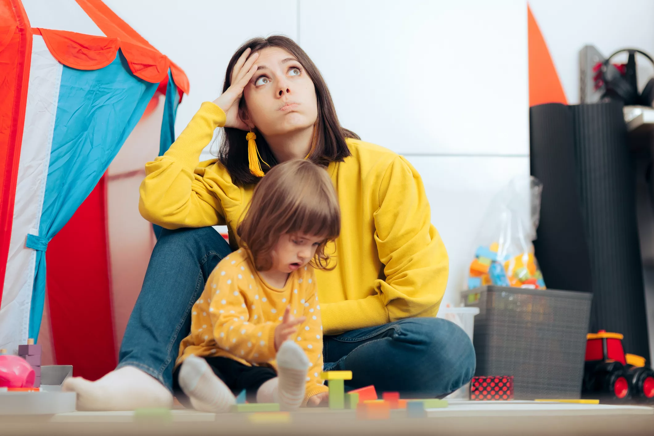 Teen Refusing to Help New Mom After She Kicked out Her Boyfriend Backed - Vimarsana News