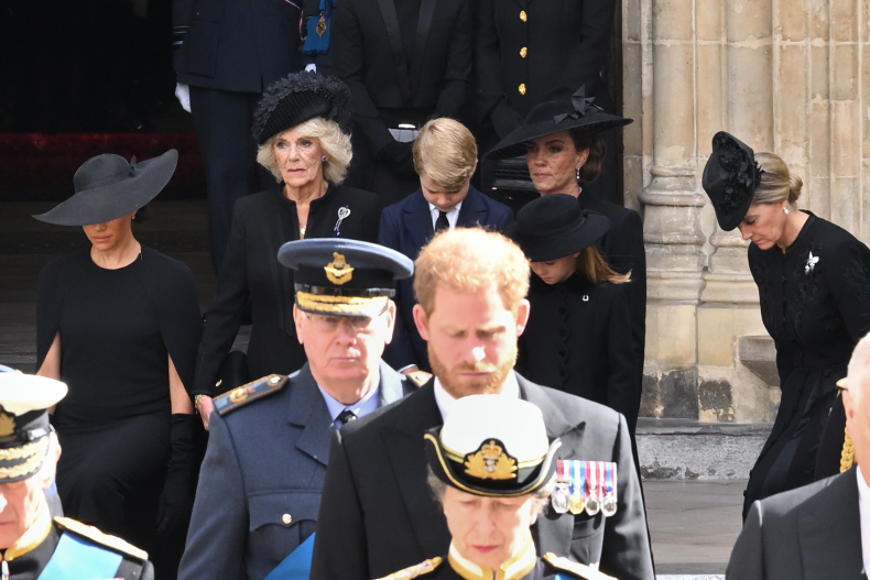 Royal Women Curtsy Queen Elizabeth Funeral