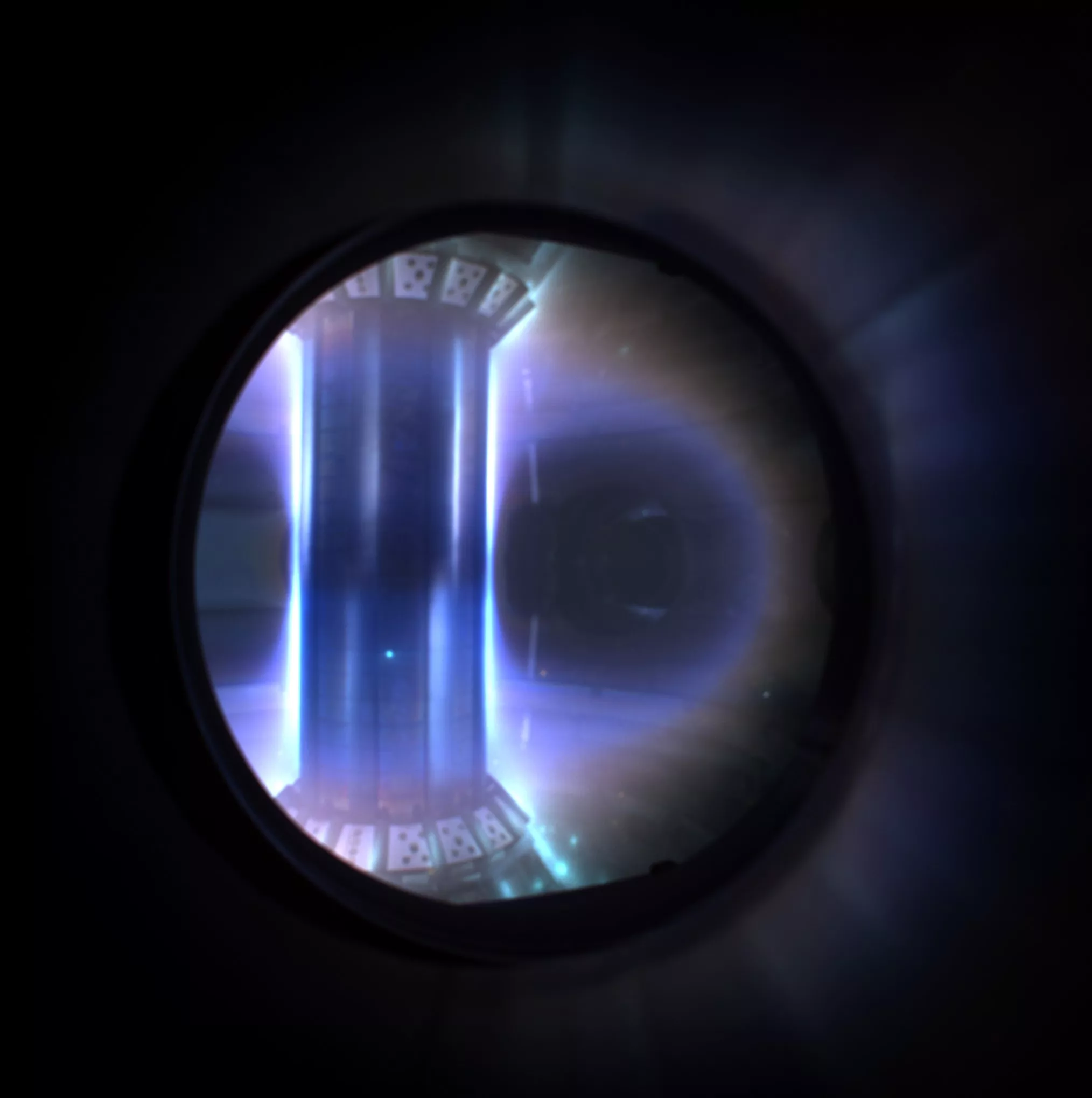 Watch Nuclear Fusion Reactor Form Plasma: 'You Can't Take Your Eyes Off It' - Vimarsana News