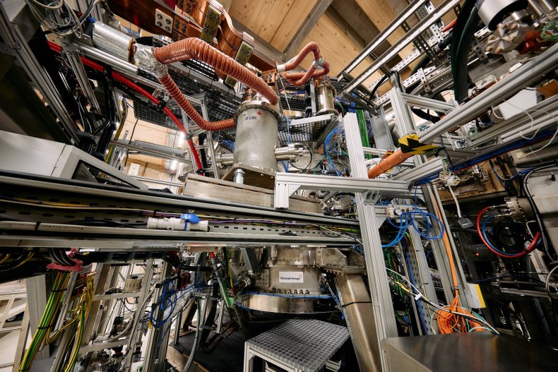 Tokamak nuclear reactor