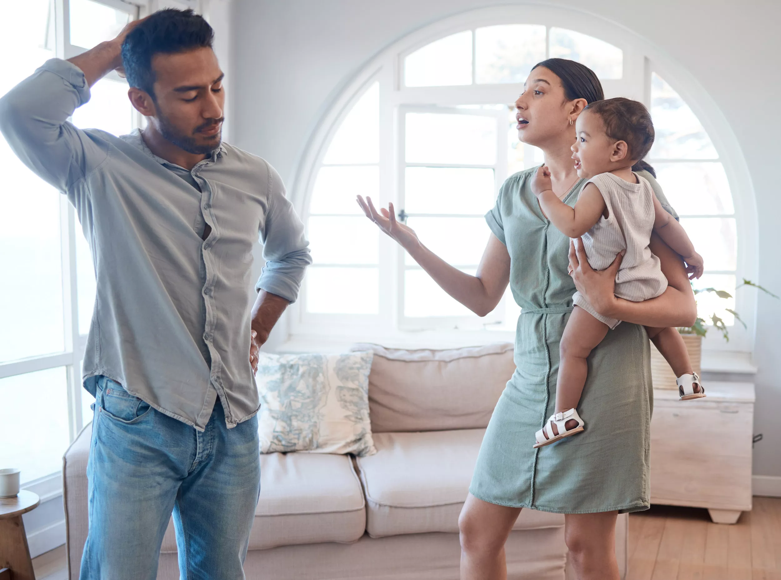 Man Forbidding Sister From Meeting His Toddler Praised: 'My Boundaries' - Vimarsana News