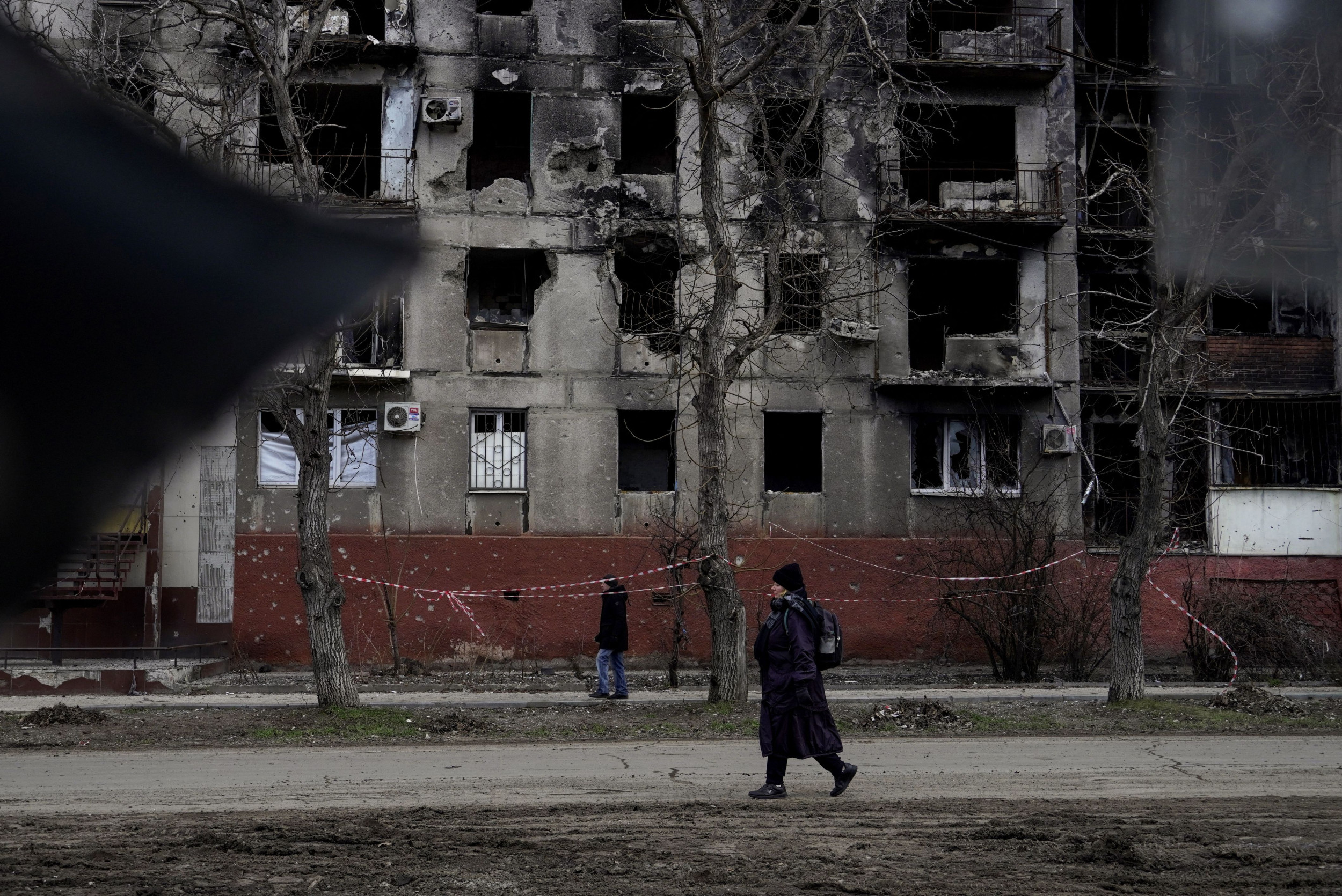 New Mariupol Explosions Have Its Mayor ‘Wishful Thinking’ and ‘Smiling’