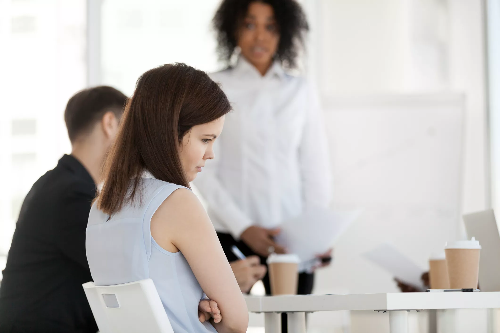 Fury as Woman Overhears Colleagues Insulting Her for 10 Minutes Straight - Vimarsana News