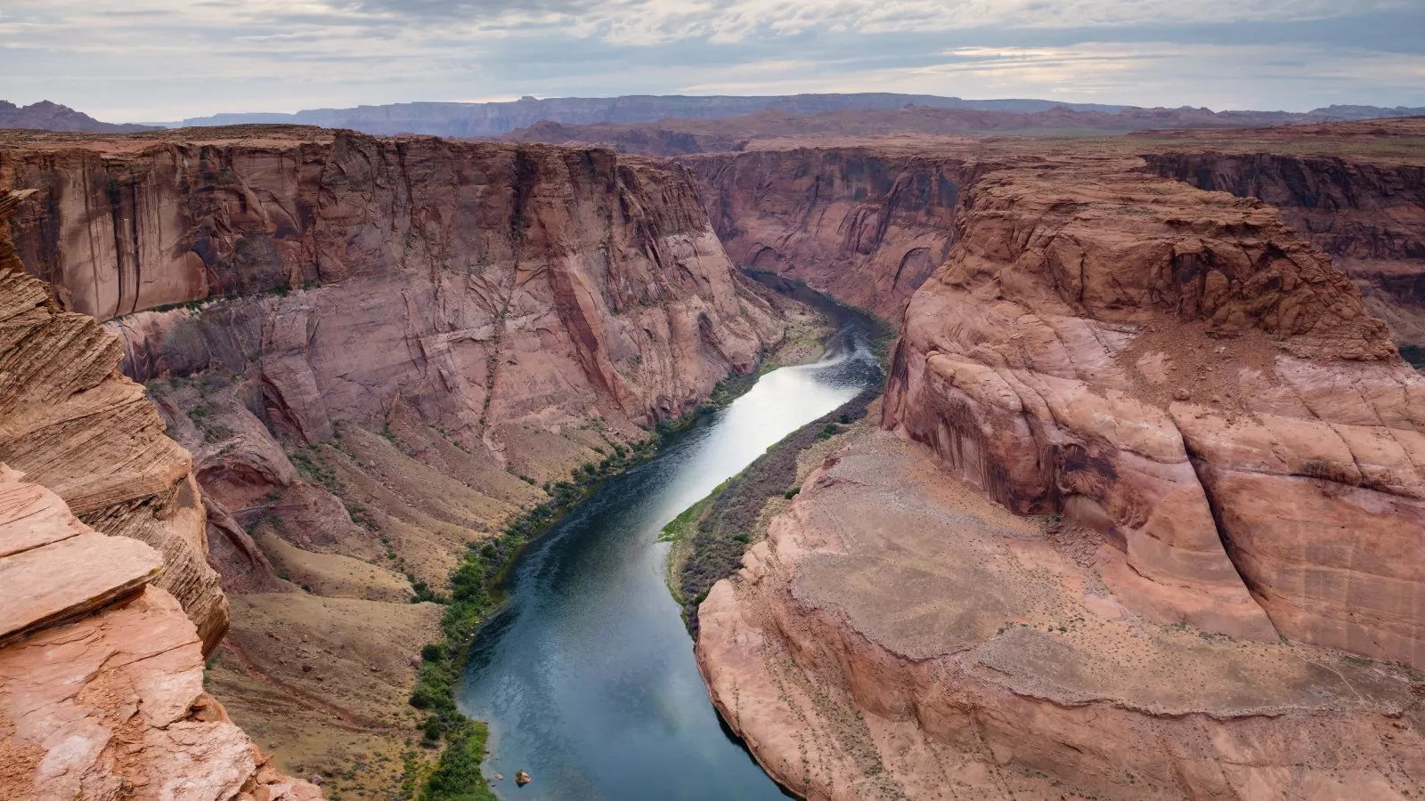 Could drying Colorado River see reservoirs hit dead pool?