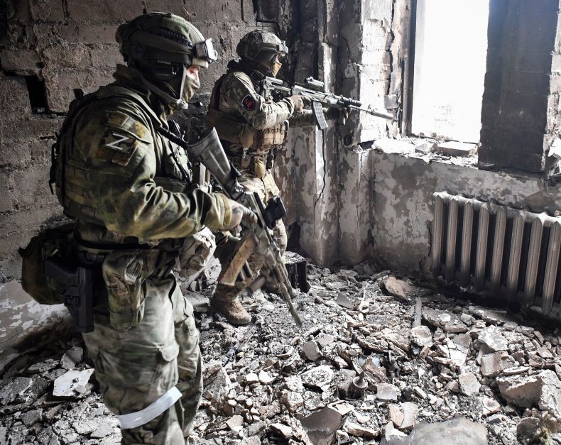 Two Russian soldiers