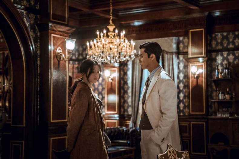 Still from "Gyeongseong Creature" on Netflix.
