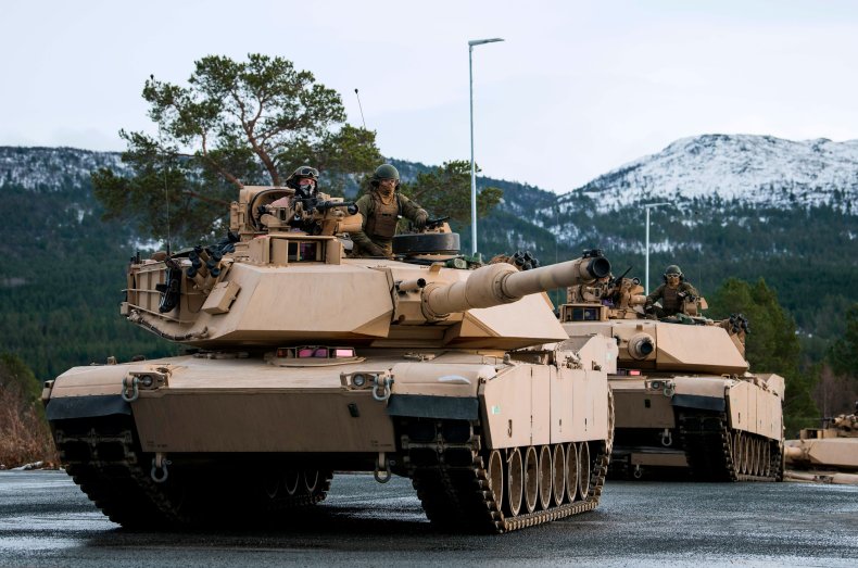 Abrams tanks