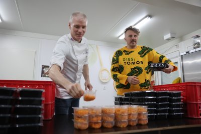 Ukraine War American Chef Volunteer Food Ukraine War American Chef Volunteer Food