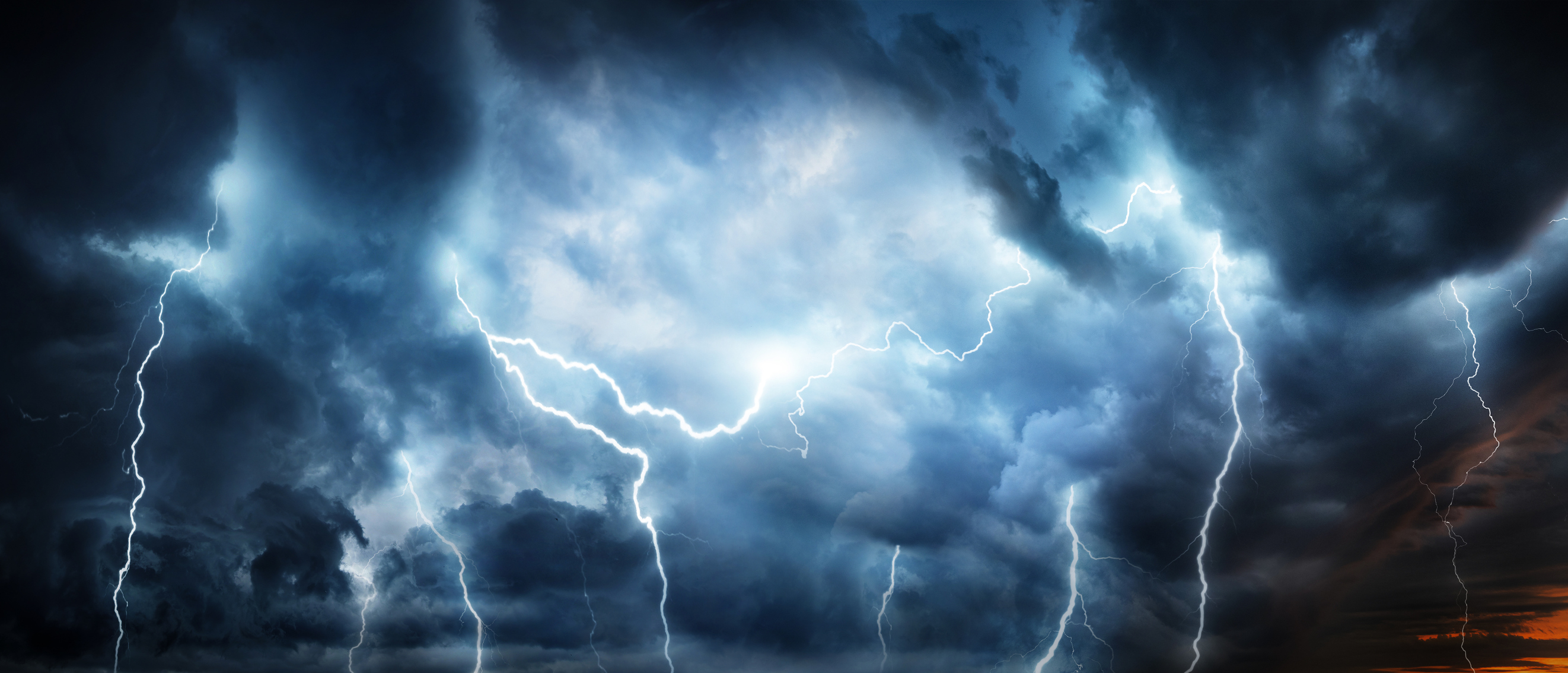 Strange Thunderstorms Hitting The Arctic Are Getting Longer Newsweek
