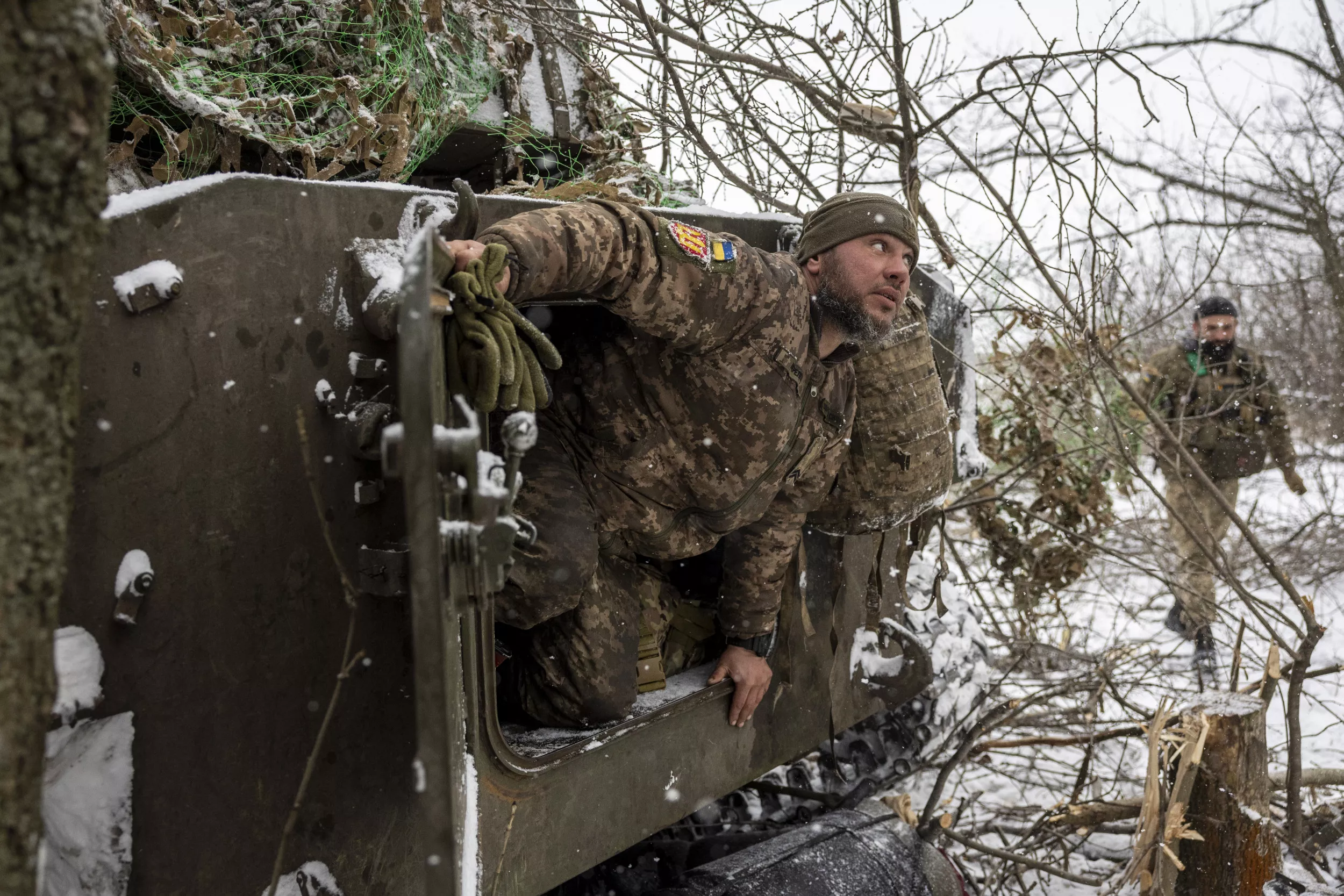ukrainian-army-artillery-crew.webp?w=160