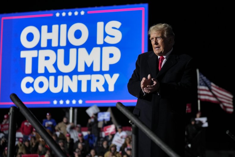 trump ohio visit train