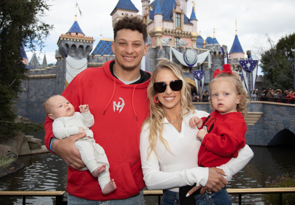 Patrick Mahomes and Daughter Wear Matching Sneakers He Designed: Photo