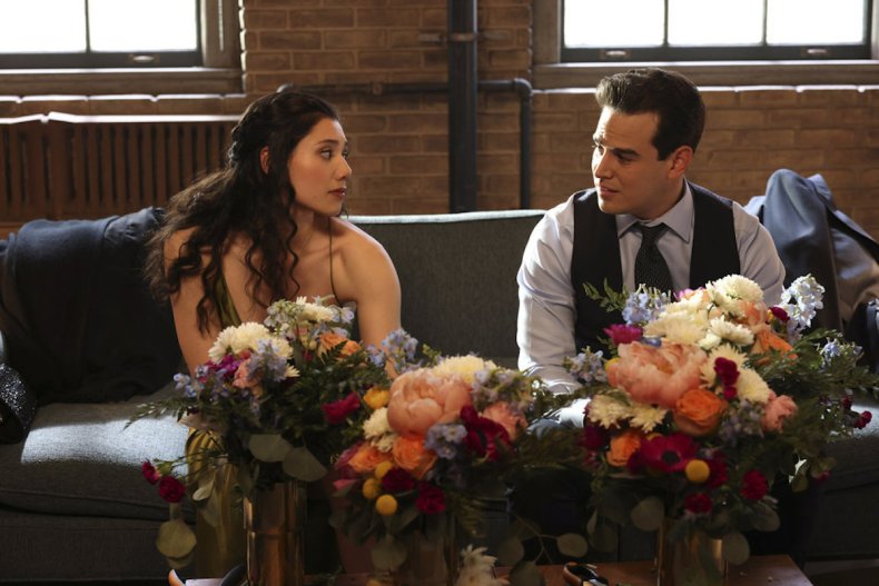 Violet e Gallo in Chicago Fire