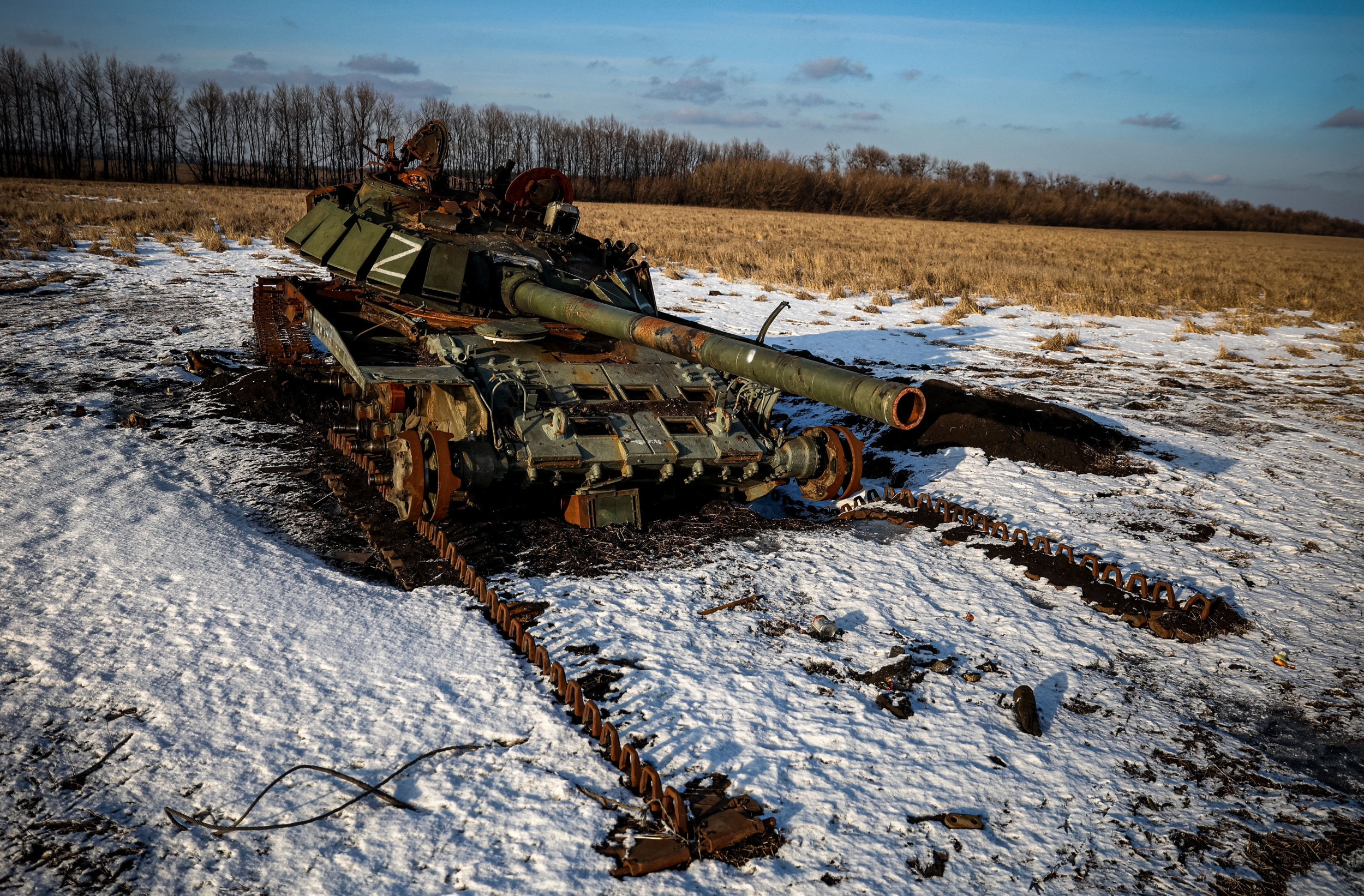 Russia Loses 16 Tanks, 24 Armored Vehicles and 3 Drones in a Day: Ukraine