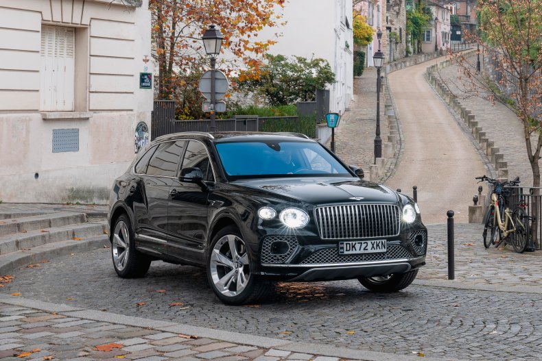 2023 Bentley Bentayga EWB