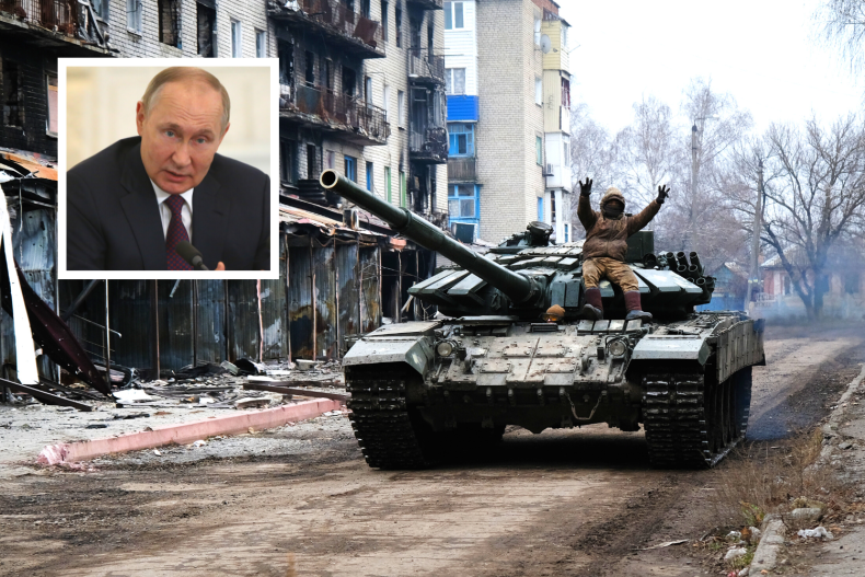 Tank drives through Ukraine, Vladimir Putin