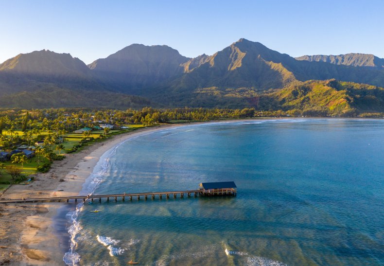 Pantai Hanalei di Hawaii.