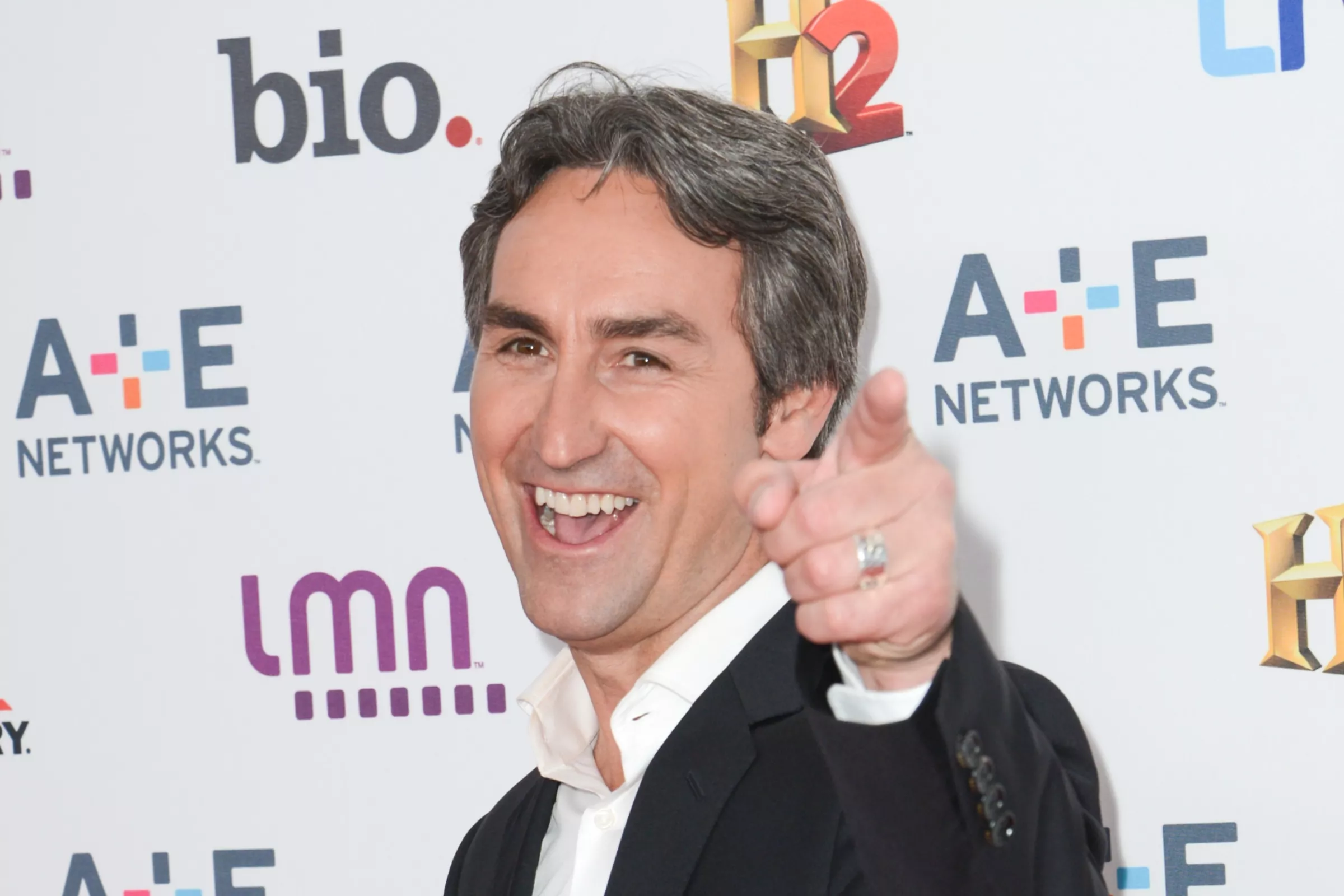 'American Pickers'' Mike Wolfe Blasts Claim Women Don't Work On the Show - Vimarsana News