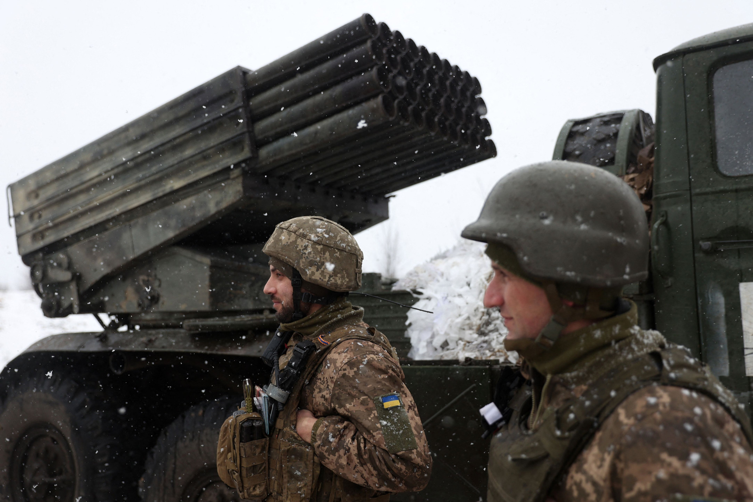 ukraine soldiers grad kharkiv front line