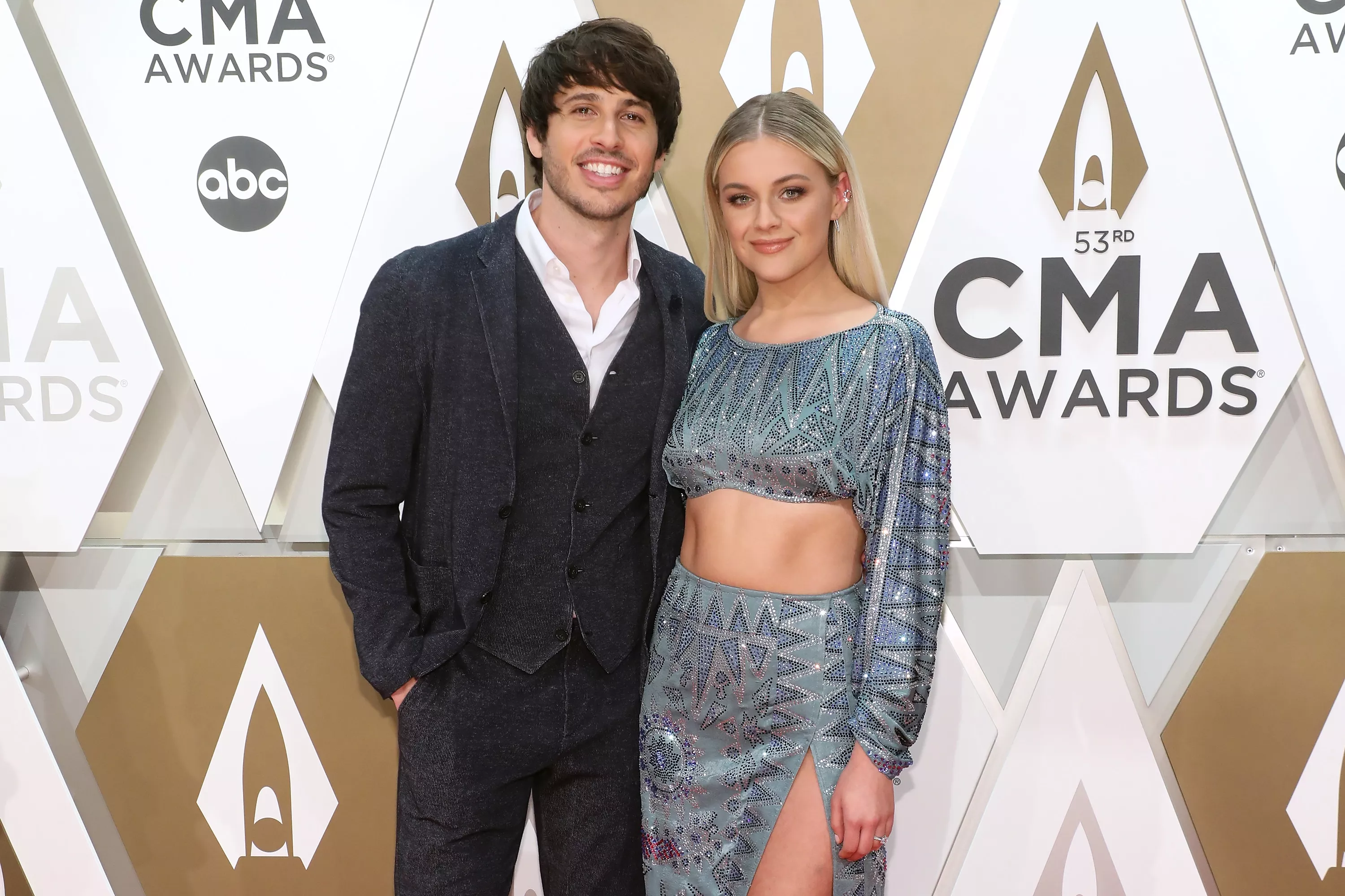 Inside Kelsea Ballerini, Ex-Husband Morgan Evans Drama After Messy Divorce - Vimarsana News