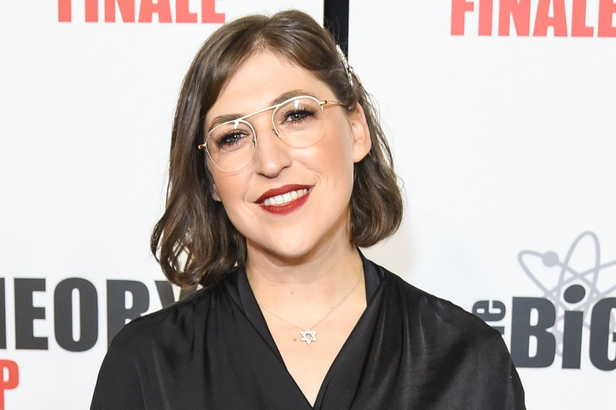 Jack R Bialik 'Jeopardy!' Host Mayim Bialik's Son Slams Her for Showing Her Hidden ...